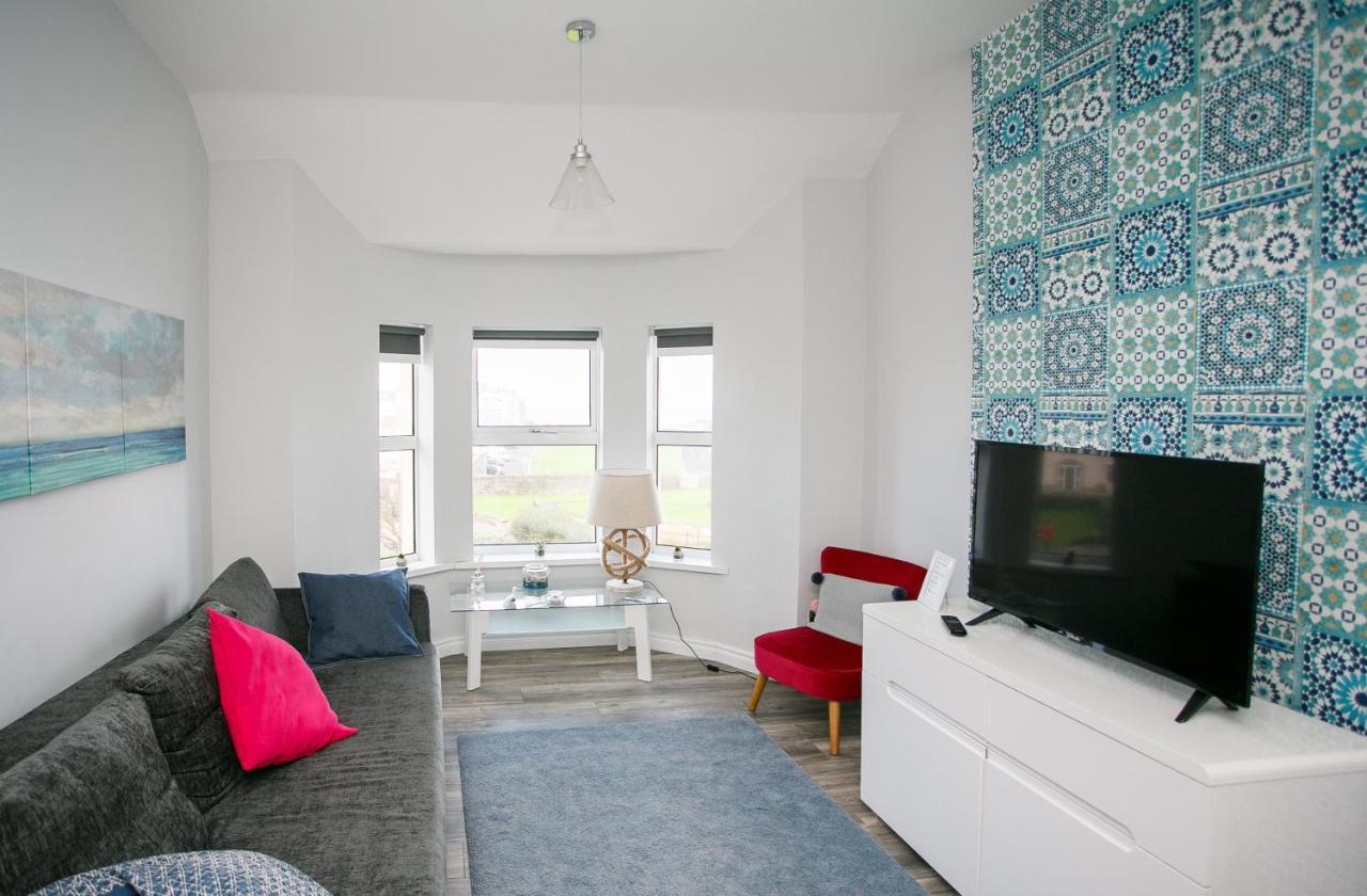 Apt3, No 2 Antrim Gardens, Portrush With Seaview 외부 사진