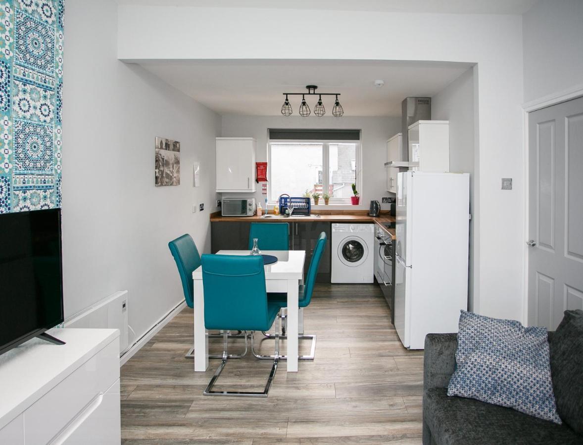 Apt3, No 2 Antrim Gardens, Portrush With Seaview 외부 사진